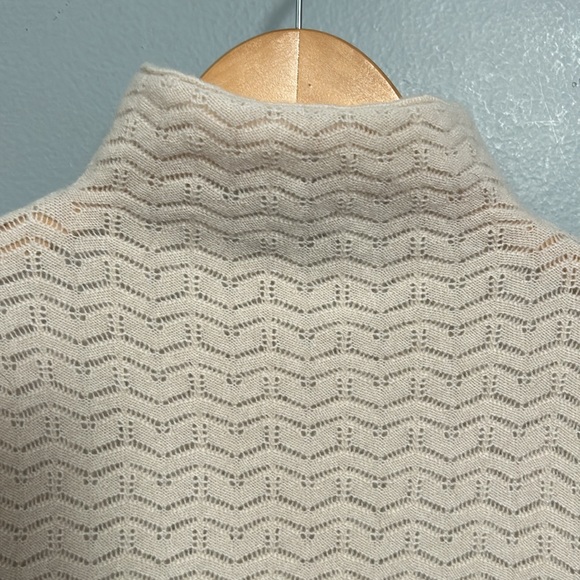 NakedCashmere Cream / Off white Mock Neck Long Sleeve Cashmere Sweater size M - Picture 5 of 11